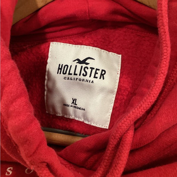 Woman’s Hollister Red Hoodie kangaroo pockets XL Y2K - Picture 3 of 3
